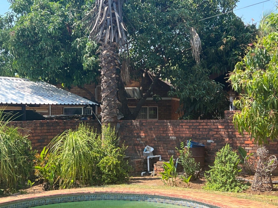 5 Bedroom Property for Sale in Elandsrand North West